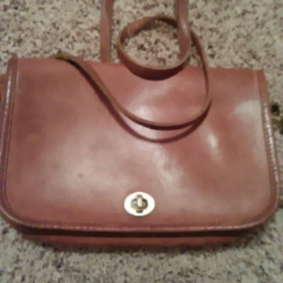 Crossbody coach