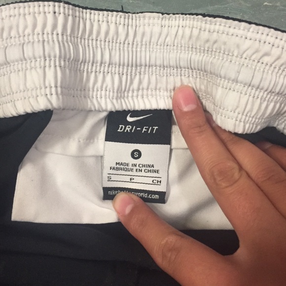 Athletic shorts bundle - Picture 2 of 4