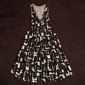 Graphic print dress with pockets