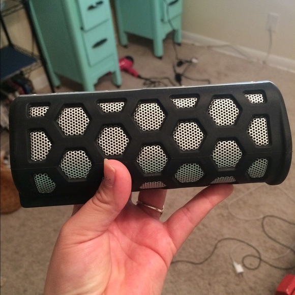 Bluetooth speaker - Picture 3 of 3