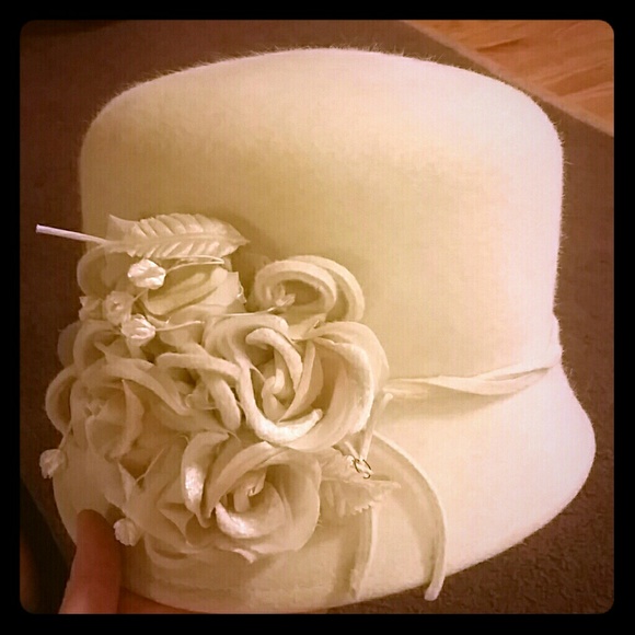Brushed wool winter hat...off whore ...so chic
