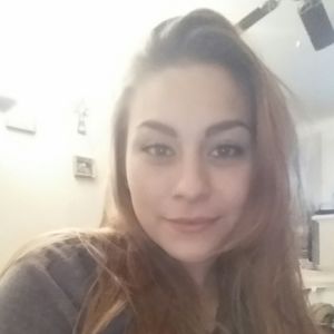 Meet your Posher, Elissa