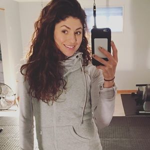 Meet your Posher, Lacy