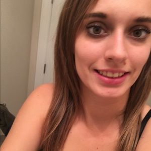 Meet your Posher, Cindy