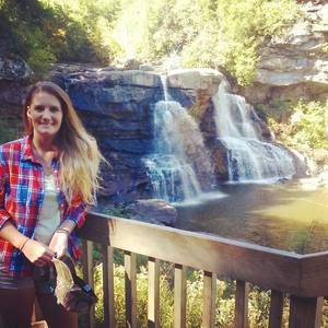 Meet your Posher, Abby