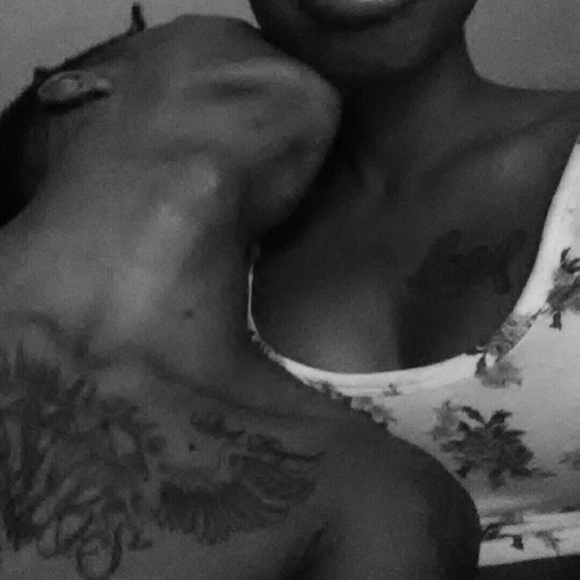 Meet your Posher - Picture 2 of 4