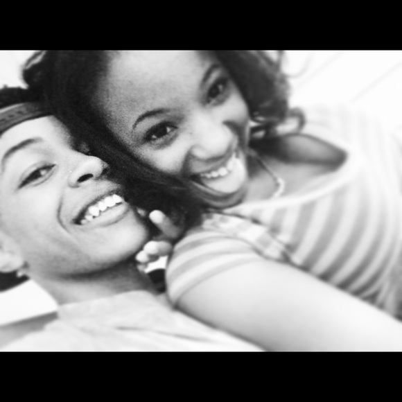 Meet your Posher - Picture 3 of 4