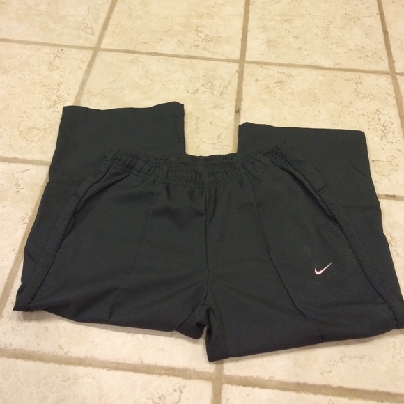 Nike capris - Picture 1 of 3