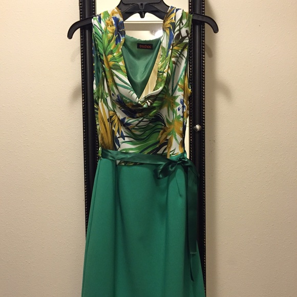 Green and Yellow Floral Spanish Dress - Picture 2 of 4
