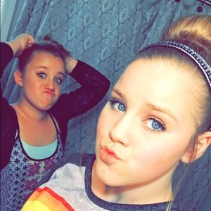 Meet your Posher, Tiara