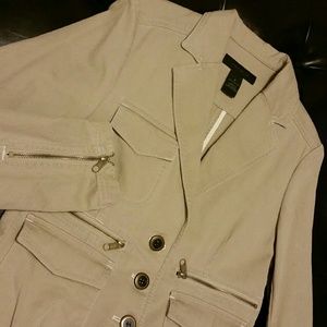 The Limited Blazer/light coat