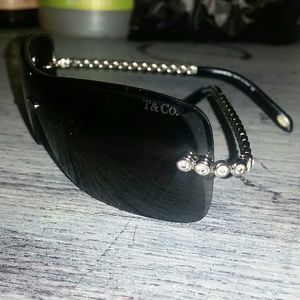🔥 Sale🔥 - Tiffany & Co. Sunglasses