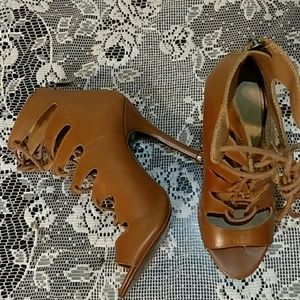 Lace up open toed heel