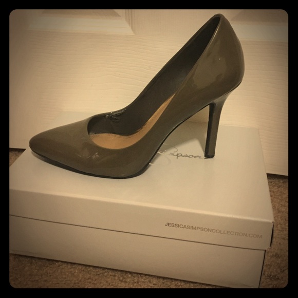 Jessica Simpson Ash Grey Pumps