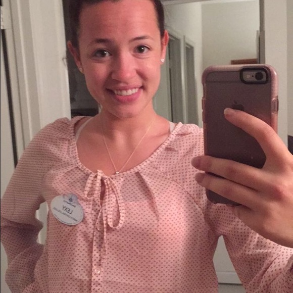 Meet your posher! - Picture 3 of 4