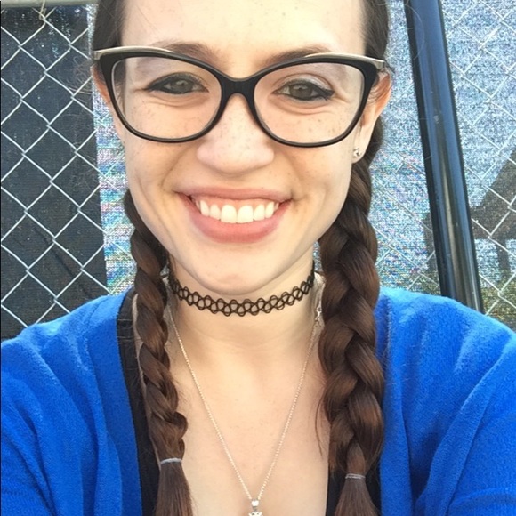 Meet your posher! - Picture 4 of 4