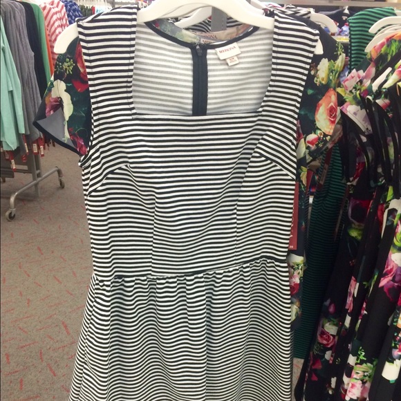 NWT black and white stripe Merona dress sz small