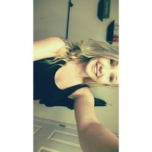 Meet your Posher, Hailey