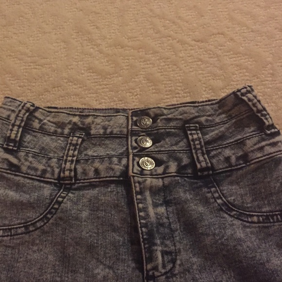 SOLD - Picture 2 of 4