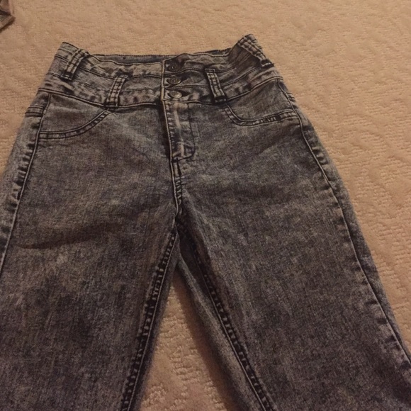 SOLD - Picture 3 of 4