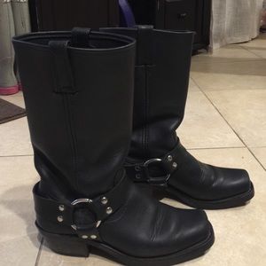 Black Frye boot