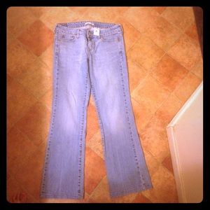 ❤️LEVIS❤️ LOW BOOTCUT 545 jeans size 8m