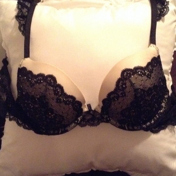 Black and white lace Victoria's Secret bra