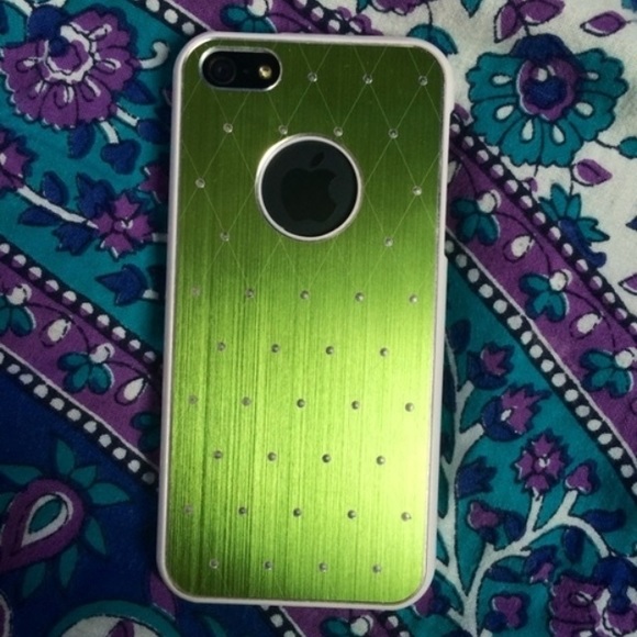 Metallic green iPhone 5/5s case - Picture 1 of 3