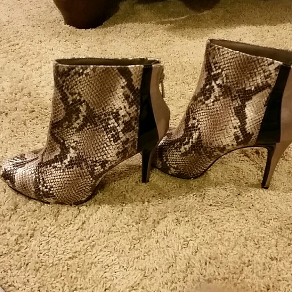 Short booties - Picture 4 of 4