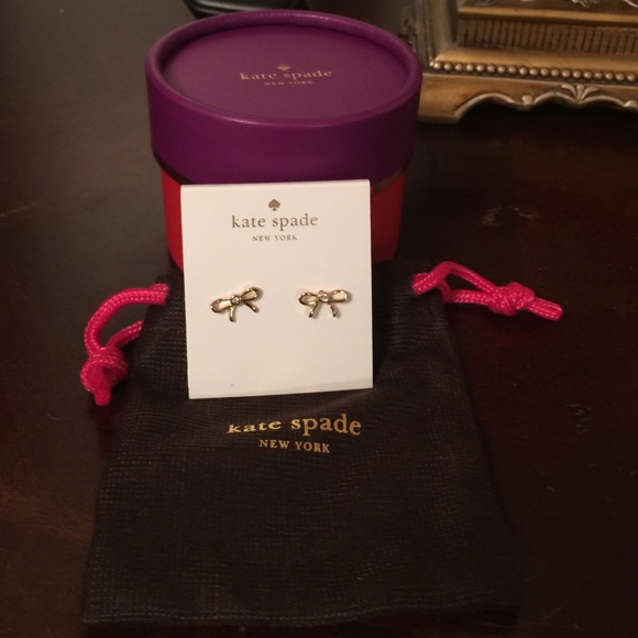 kate spade Accessories - 🎀Kate spade pearl earrings 🎀