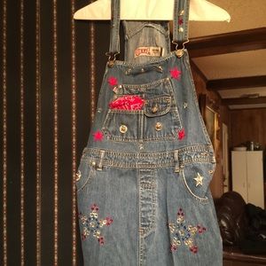 Overall shorts