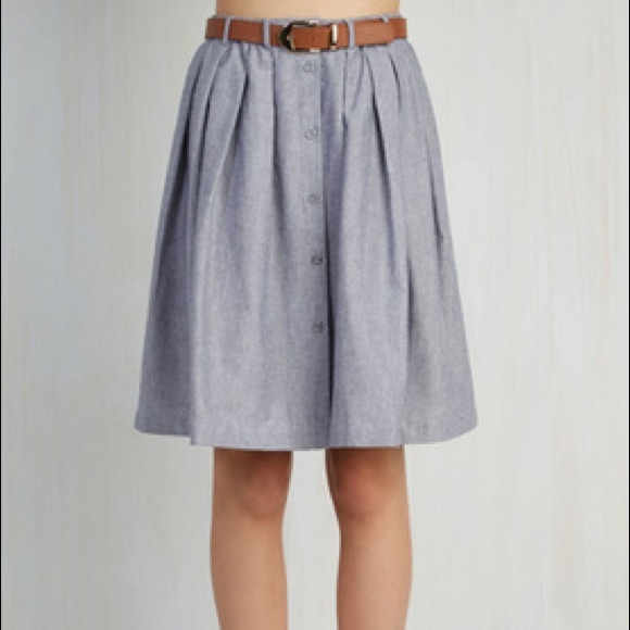 Living the Dream skirt in grey
