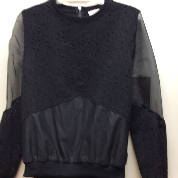 Gorgeous New Black Top by Sugarlips
