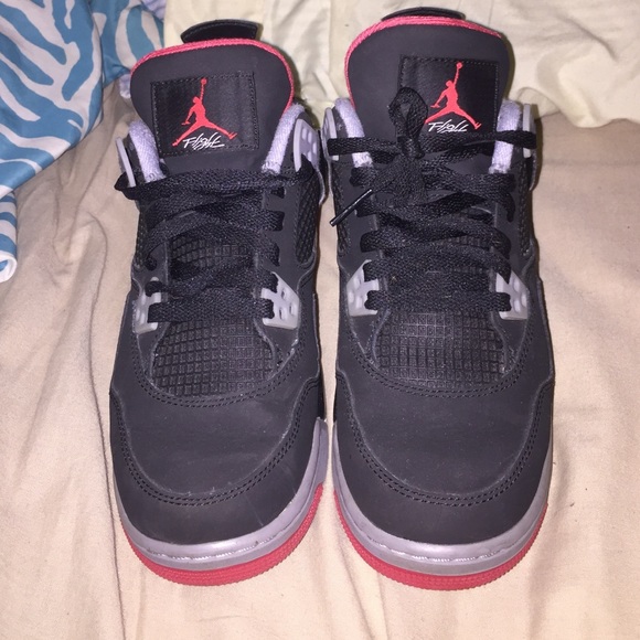 Nike Air Jordan IV 4 Retro black/cement-Fire Red - Picture 1 of 2