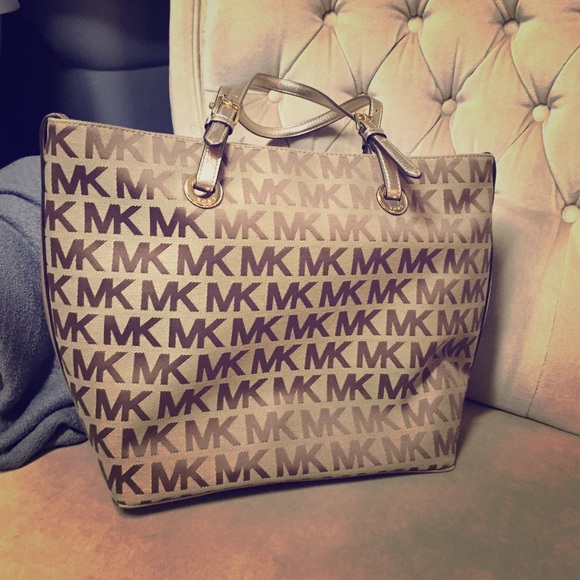 Michael Kors MK Tote Handbag NEW