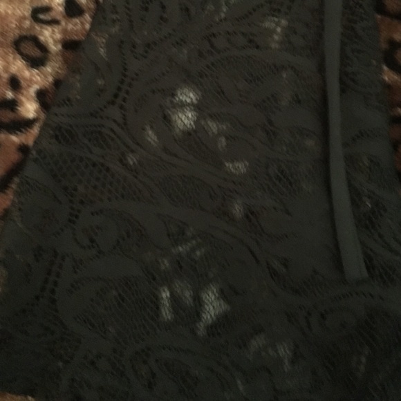 Romper - Picture 3 of 4