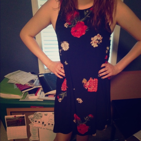 💐Alice & Olivia Floral Dress💐