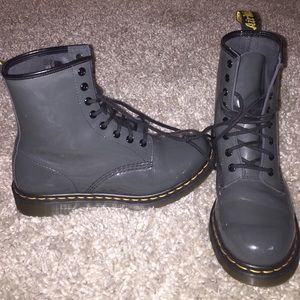 Doc Martens - Gray