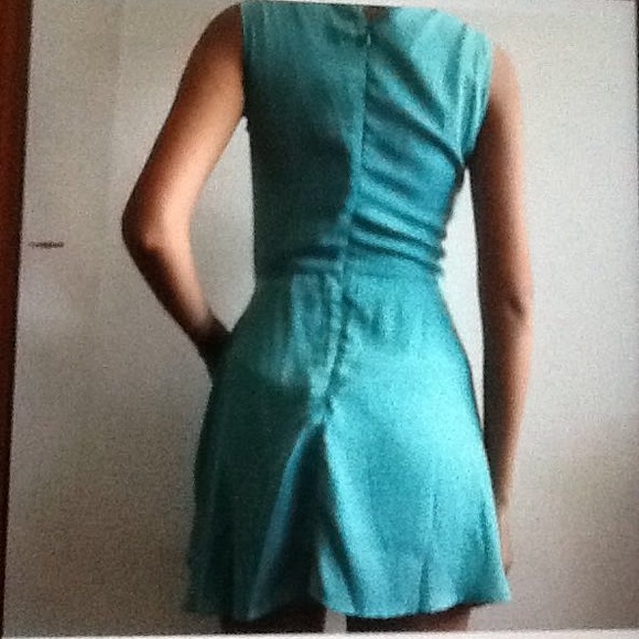 Tiffany green sleeveless Romper. - Picture 2 of 4