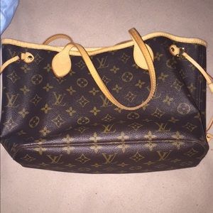 Authentic Louis Vuitton Neverfull PM