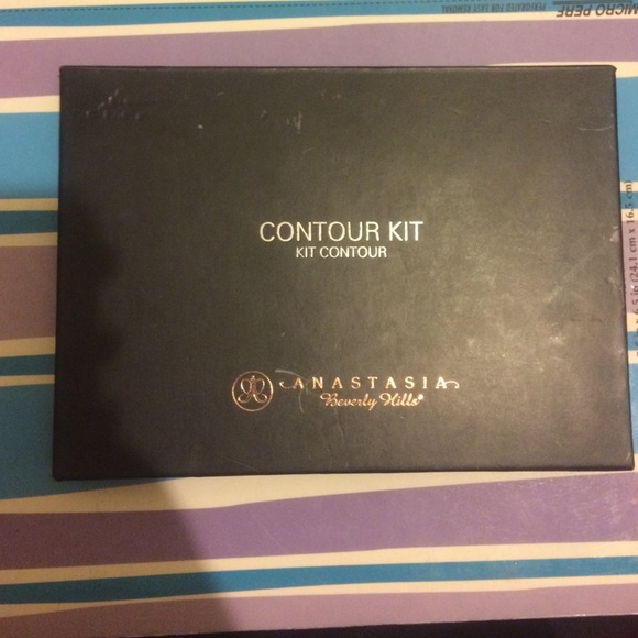 Anastasia Beverly Hills contour kit