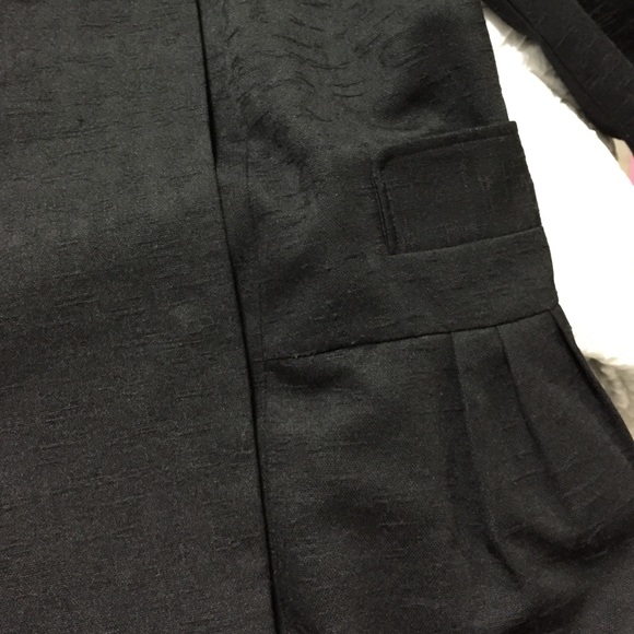 Coat - Picture 3 of 4
