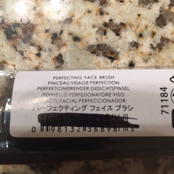 perfecting face brush