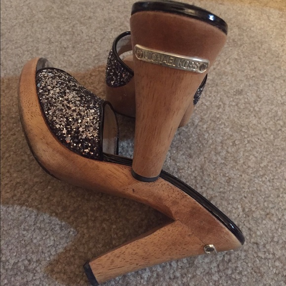 Michael Kors platform sandals - Picture 4 of 4