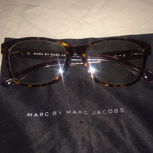Reading glasses by Marc Jacobs ❣