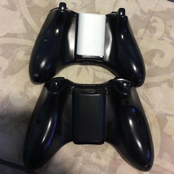 Xbox 360 Controllers - Picture 2 of 2