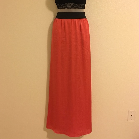 High waisted maxi skirt