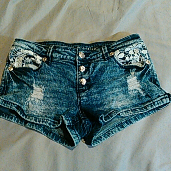 Almost Famous shorts