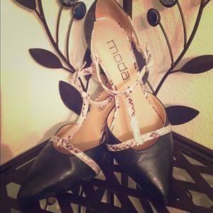 Moda Heel with snake trim
