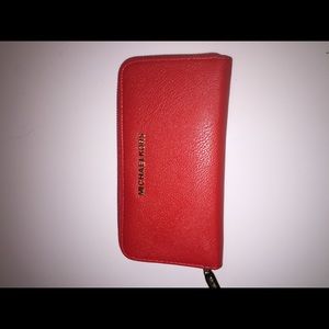 Michael kors wallet